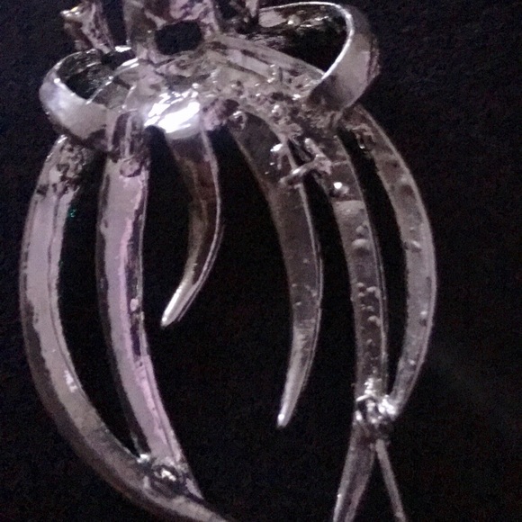 Vintage large silver tone and emerald - Picture 6 of 6